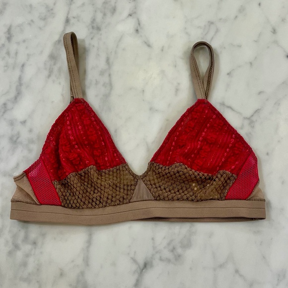 Xirena Pink Nude Gisele Bra Size Medium - Picture 1 of 4